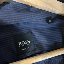極美品 HUGO BOSS ヒューゴボス 上質 コットン 長袖 ワイシャツ スリムフィット シャツ トップス メンズ ネイビー系 ロゴ総柄 XLサイズ_画像9