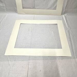 紙フレーム　4枚　紙マット　長方形　内40.5×39.3ｃｍ　外54×42ｃｍ（4204）