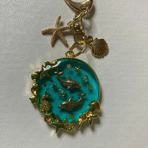 ☆148 レジン　ハンドメイド　キーホルダー　イルカ達☆2