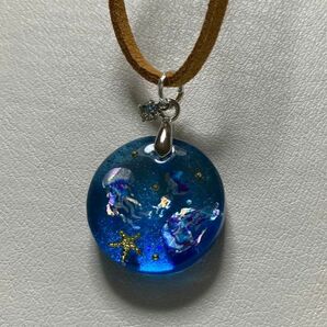 ☆157 レジン　ハンドメイド　ペンダント　一粒の海　クラゲ☆2