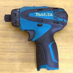 マキタ makita 充電式ドライバドリル DF030D 10.8V 動作確認済 本体のみ ※充電器DC10WA・ケース付き 管BGFAの画像2