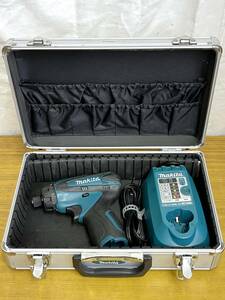 マキタ makita 充電式ドライバドリル DF030D 10.8V 動作確認済 本体のみ ※充電器DC10WA・ケース付き 管BGFA