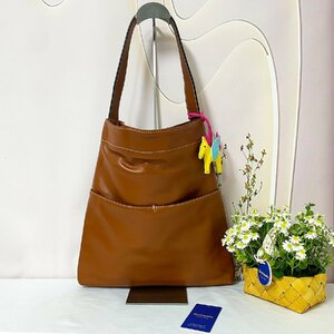  high class * handbag regular price 12 ten thousand *Emmauela* Italy * milano departure * high quality cow leather original leather light weight high capacity shoulder .. tote bag going to school commuting everyday M/46