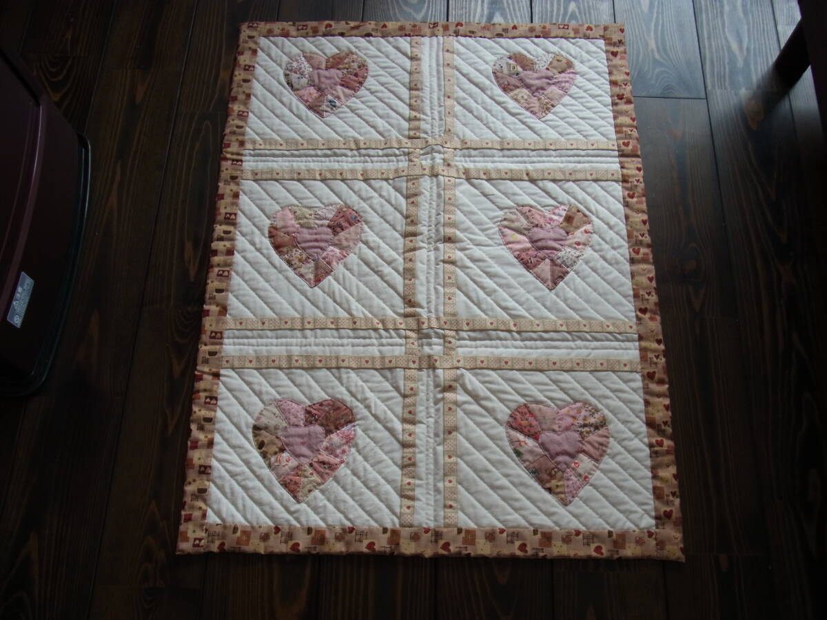 ¿Qué tal un tapiz rosa de corazón de patchwork hecho a mano (aproximadamente 93 cm x 68 cm), de coser, bordado, Producto terminado, otros