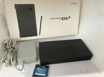 1円スタート Nintendo ニンテンドー 任天堂 DSi ブラック TWL-001 ゲーム機 本体 通電確認済み_画像2