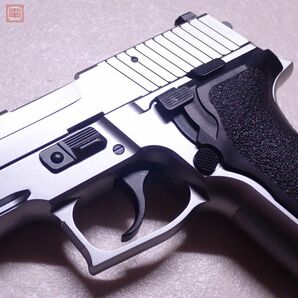 東京マルイ ガスブロ SIG SAUER P226 E2 ステンレスシルバー スペアマガジン付 シグザウエル シグザウアー ブローバック GBB 現状品【20の画像6