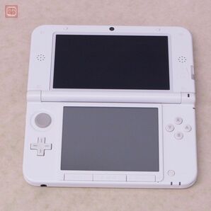 動作品 ニンテンドー3DS LL 本体 SPR-001 アイルーホワイト モンスターハンター4スペシャルパック Nintendo CAPCOM ソフト付【10の画像3