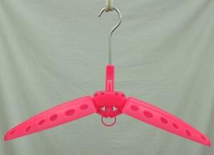 R２ WETSUITS HANGER 蛍光ピンク ドライスーツ専用ハンガー SURPATH