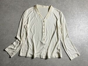 yoshie inaba◆春夏◆しっとり柔らか肌触り◎シルク&レーヨン シェルボタン カットソー ◆9号◆日本製◆ヨシエイナバ