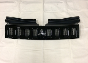 Genuine DelicaD:5フロントGrille ActyブギアフロントGrille ダイヤモンドブラックマイカ DELICA D:5 ACTIVE GEAR D:5フロントGrille