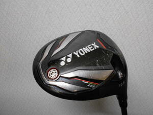 YONEX