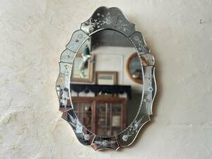 古木　ヴィンテージ　古家具　アンティーク　ミラー　鏡　ヨーロッパ　インテリア　ディスプレイ　フランス　壁掛け　