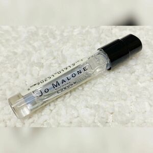 JO MALONE LONDON(ジョー　マローン　ロンドン)イングリッシュ ぺアー ＆ フリージア コロン 1.5ml