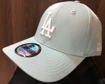 ニューエラ キャップ NEW ERA CAP LAドジャース 白刺繍入　ユニセックス　フリーサイズ　帽子　ブルー系_画像1