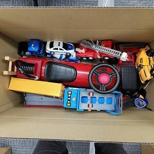 【まとめ売り 動作未確】 ホビー 消防車 足けり はたらくくるま 等 グッズセット