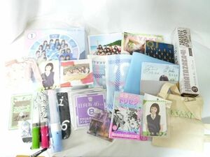 【同梱可】中古品 アイドル 日向坂46 欅坂46 上村ひなの他 マフラータオル 壁掛け時計 雑誌 ビジュアルデスクマット