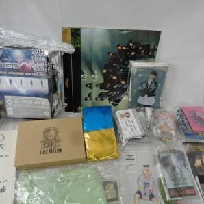 【同梱可】中古品 韓流 THE BOYZ 東方神起 他 トレカ 103枚 写真集 缶バッジ 等 グッズセットの画像3