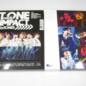 【中古品 同梱可】 SixTONES Blu-ray on eST TrackONE IMPACT 初回盤 2点 グッズセットの画像1