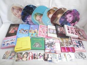 【同梱可】中古品 韓流 TWICE サナ モモ ツウィ 他 What is Love CD うちわ 封入含むトレカ13枚 等 グッズセット