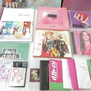 【同梱可】中古品 韓流 BLACKPINK ITZY TWICE 他 CD フォトブック トレカ 等 グッズセットの画像5