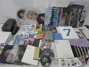 【まとめ売り 中古品】 韓流 SEVENTEEN BTS EXO 他 うちわ CD トレカ ペンライト 等 グッズセット