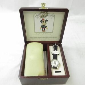 【同梱可】中古品 ディズニー ミニー ミッキー生誕70周年記念 セルロイド人形 腕時計の画像4