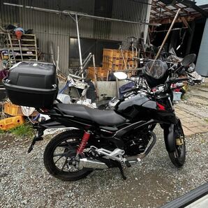 ホンダ CBF125R リアボックス付きの画像3