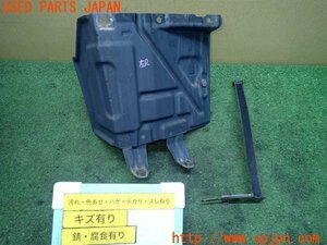 3UPJ=71690023]NISSAN GT-R(R35 MY08)前期 リアインナーフェンダーブラケット 78853-JF00A ガードドラフター 左 中古