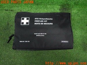 3UPJ=96160652]BMW 320i(3B20 F30)前期 純正 ファーストエイドキット 救急セット 中古