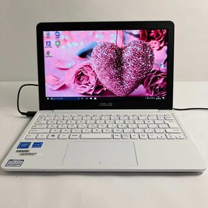 Webカメラ搭載　ミニノートPC　かわいい白　初期設定済み　bluetooth 11.6