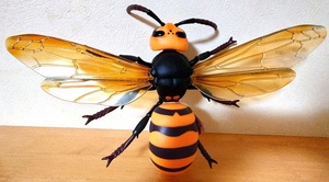 BIG 　スズメバチ 　フィギュア 　MEGA　特大　蜂 　はち　ハチ　オオスズメバチ　雀蜂　大きい　巨大　生き物　即決！