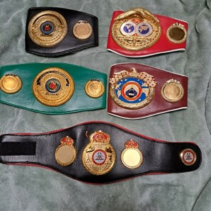 レプリカ ボクシング ミニ チャンピオンベルト IBO WBO IBF ジャンク扱い 4点＋おまけ2点 計6点 WBA WBC 海外品 井上尚弥 の画像1