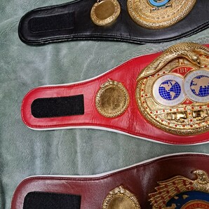 レプリカ ボクシング ミニ チャンピオンベルト IBO WBO IBF ジャンク扱い 4点＋おまけ2点 計6点 WBA WBC 海外品 井上尚弥 の画像3