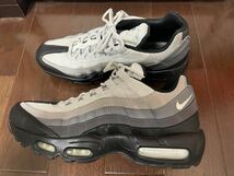 早い者勝ち！ 程度上 使用感少ない NIKE ナイキ AIR MAX 95 ESSENTIAL GREY エアマックス95 エッセンシャル グレー 28cm 749766-022_画像4