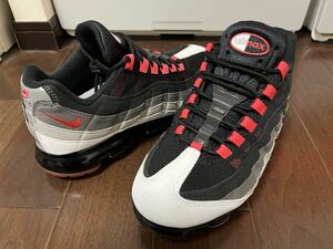 程度極上 送料込 NIKE ナイキ AIR VAPORMAX 95 COMET エアヴェイパーマックス95 コメット ブラック レッド ホワイト 27.5cm AJ7292-101