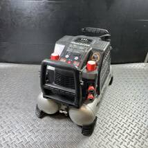 【中古品】★マキタ(makita) 高圧専用エアコンプレッサー AC462XLHB 4口 建築 エア工具 100V 50Hz/60Hz 【格安出品♪】_画像1