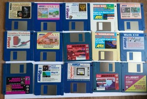 アミーガ　Amiga　雑誌付録のフロッピーディスク　４５枚