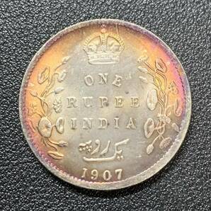 銀貨 古銭 1907年 イギリス領インド エドワード7世 １ルピー クラウン 外国 コイン 硬貨 貿易銀の画像2