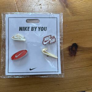 NIKEピンバッジ4点セット未開封品 