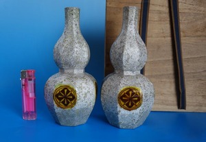  Kutani Matsumoto . one silver . circle . star anise .. sake bottle one against also box Ishikawa prefecture designation less shape culture fortune Matsumoto ....2.