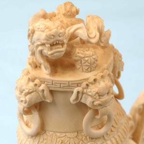 牙材彫刻 在名明大 香炉 獅子 龍 重量約700g 高約20.5㎝ 白材 牙彫の画像5