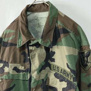 U.S.ARMY 米軍 ミリタリージャケット ウッドランドカモ 迷彩 カモフラ ワッペン サイズXSの画像3