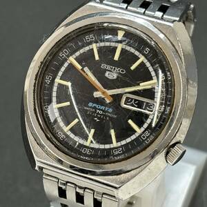 24C020　セイコー　SEIKO　セイコー5　スポーツ　7019-6010　40ミリ　黒文字盤　自動巻き　デイデイト　メンズ腕時計　１円～