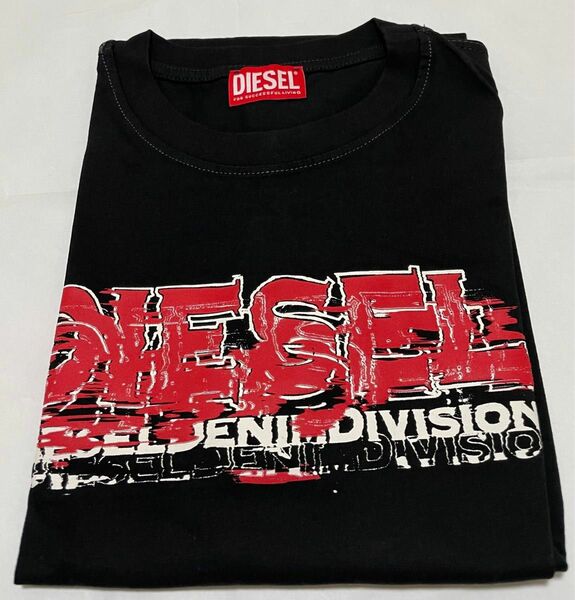 DIESEL 未使用　メンズ　tシャツ M (定価¥99,00)
