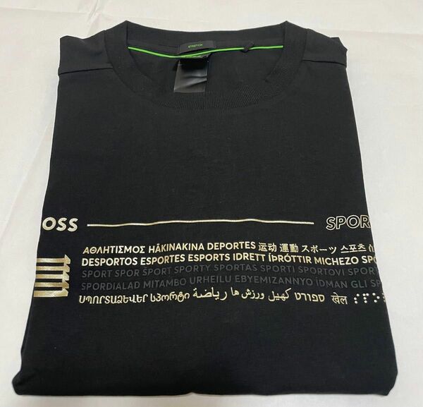 HUGO BOSS 未使用　メンズ　tシャツ S