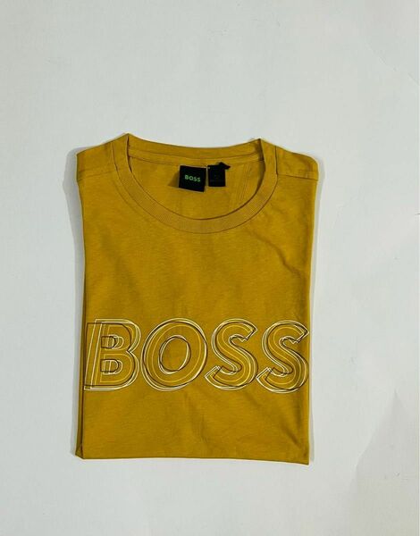 HUGO BOSS 未使用　メンズ　tシャツ M