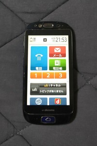 【動作確認済み! 送料無料!!】docomo ドコモ F-12D 富士通 らくらくスマートフォン