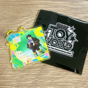 Stray Kids toy world ランダム　フォト キーホルダー　ハン　HAN