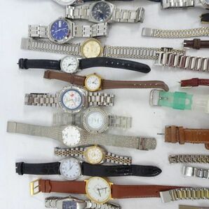 tyom 517 腕時計83本まとめ SEIKO セイコー / スマートウォッチ / ALBA アルバ 等 時計 置き時計 ジャンク品の画像4
