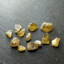 スフェーン　チタナイト　楔石　パキスタン産　　原石　鉱物標本_画像1